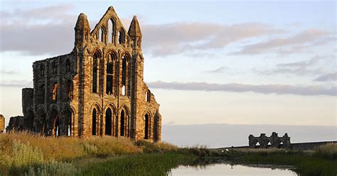 De Synod van Whitby; De eerste grote kerkelijke vergadering in Engeland en een diepgaande twist over de berekening van Paasdatum